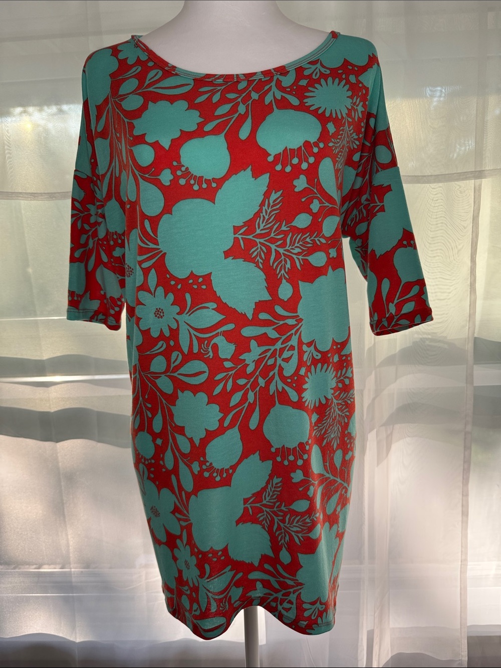 LuLaRoe Unicorn Floral Irma Tunic in Turquoise and Red
